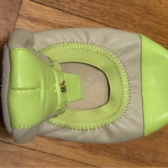 Yosi Samra Light Beige and Lime Ballet Flats - Picture 3 of 9